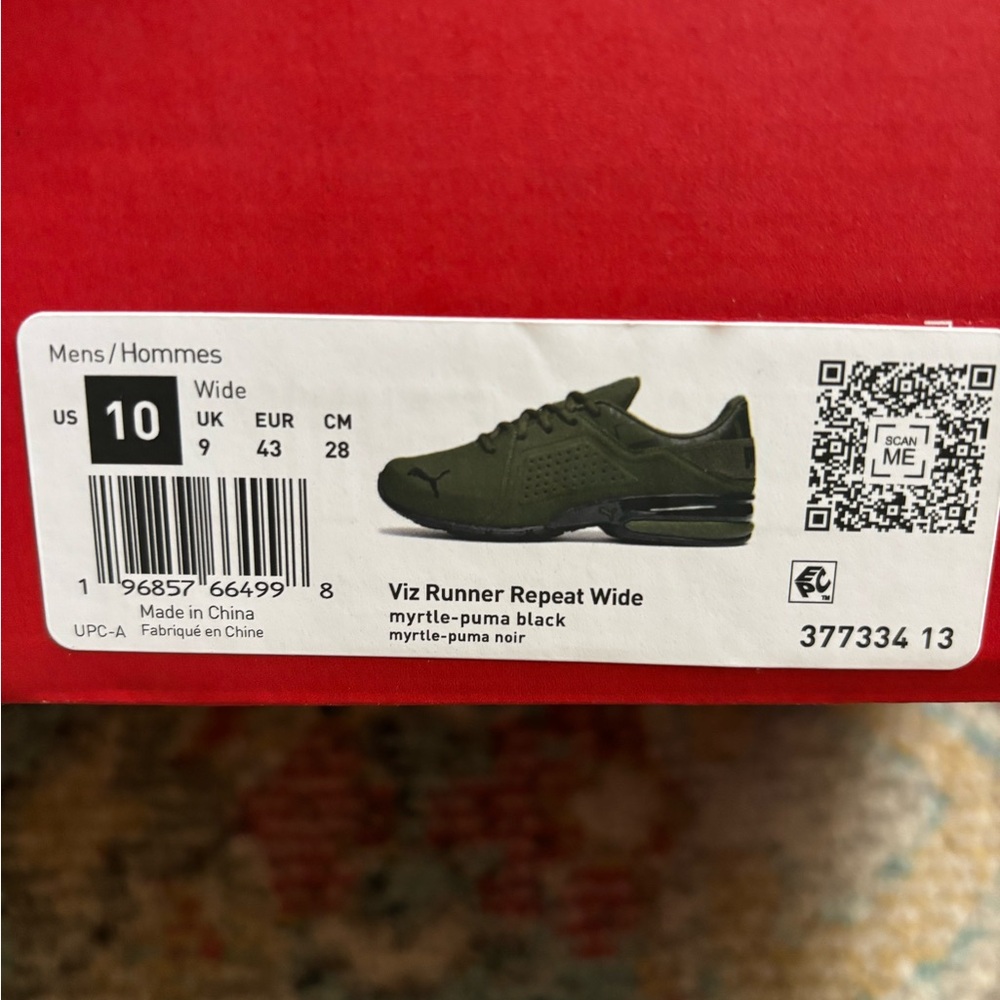 Puma Green and Black Viz Runner Repeat Wide Athletic Running Shoes - Picture 2 of 3